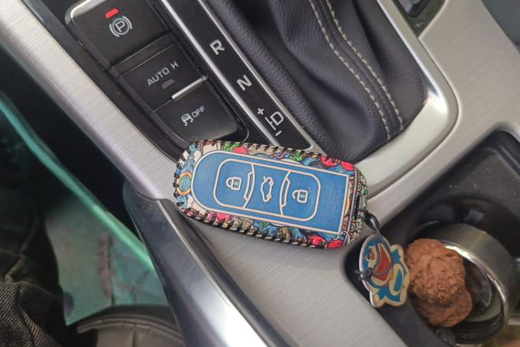 Used Geely Auto Emgrand X7 Sport 2016 1.8TD Automatic Smart Connectivity Version Vehicle Key
