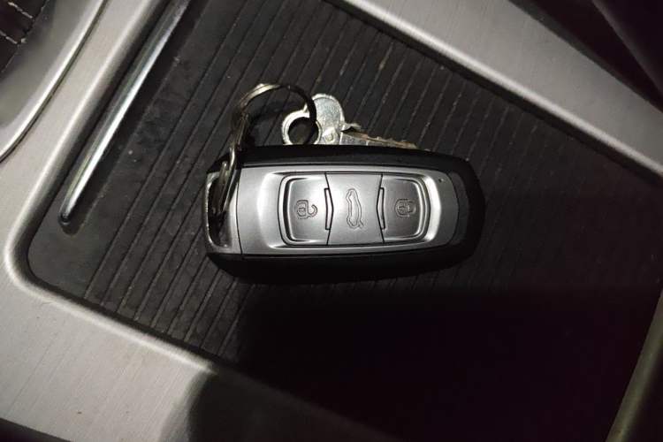 Used Geely Auto Emgrand X7 Sport 2016 1.8TD Automatic Smart Model Vehicle Key