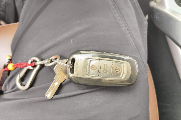Used Geely Auto Emgrand X7 Sport 2016 1.8TD Automatic ZhiZun Version Vehicle Key