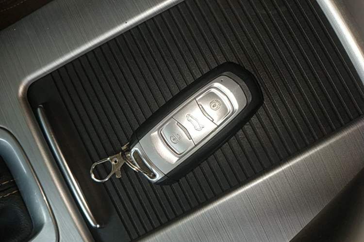 Used Geely Auto Emgrand X7 Sport 2016 1.8TD Automatic ZhiZun Version Vehicle Key