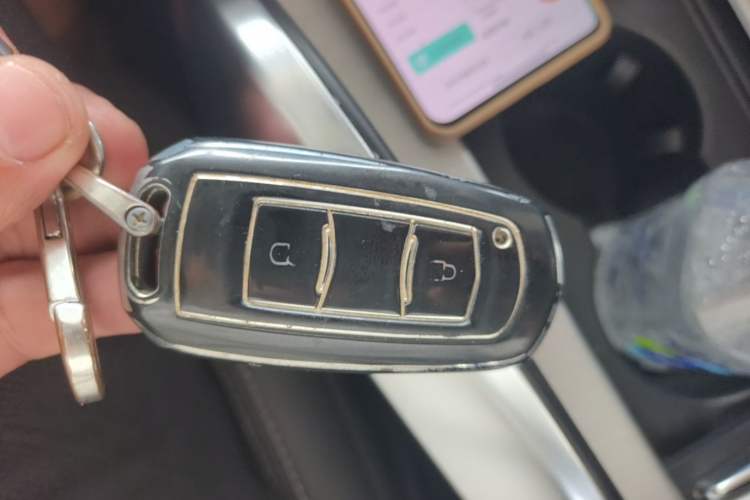Used Geely Auto Emgrand X7 Sport 2016 1.8TD Automatic Smart Connectivity Version Vehicle Key