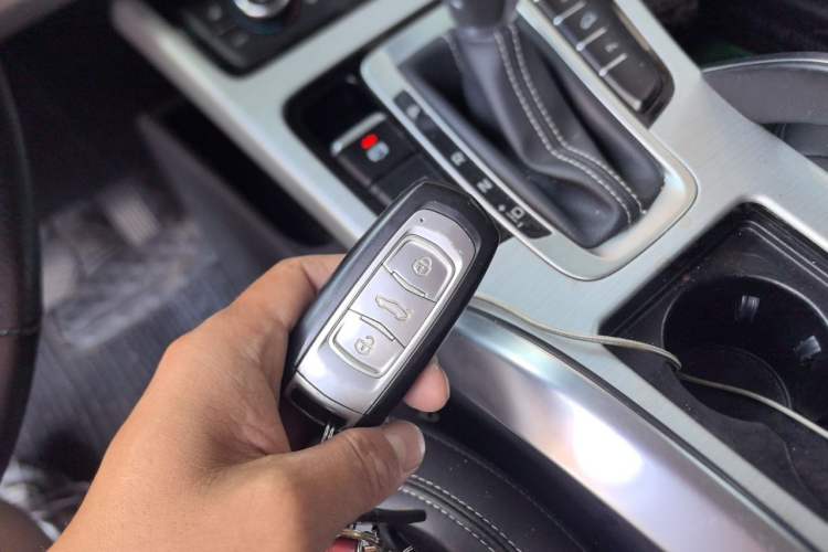 Used Geely Auto Emgrand X7 Sport 2016 1.8TD Automatic Smart Model Vehicle Key