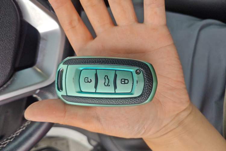 Used Geely Auto Emgrand X7 Sport 2016 1.8TD Automatic Smart Model Vehicle Key