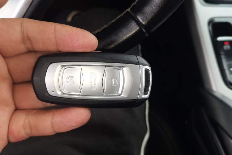 Used Geely Auto Emgrand X7 Sport 2016 1.8TD Automatic Smart Model Vehicle Key