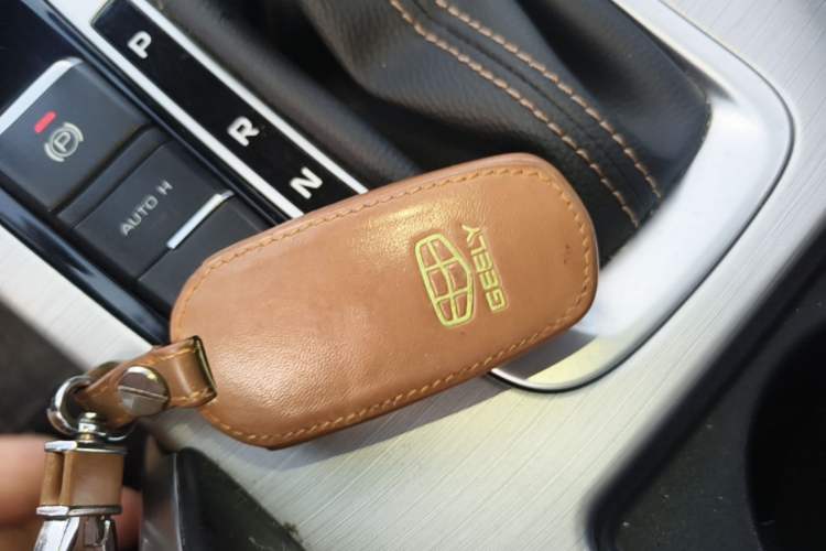 Used Geely Auto Emgrand X7 Sport 2016 1.8TD Automatic ZhiZun Version Vehicle Key