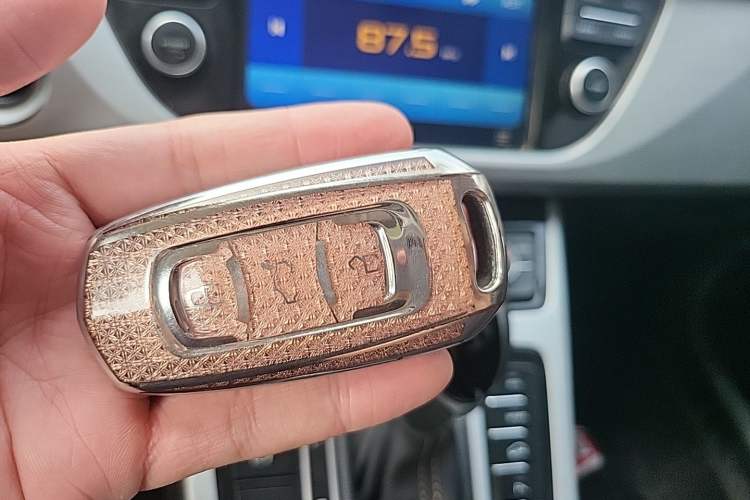 Used Geely Auto Emgrand X7 Sport 2016 1.8TD Automatic ZhiShang Model Vehicle Key