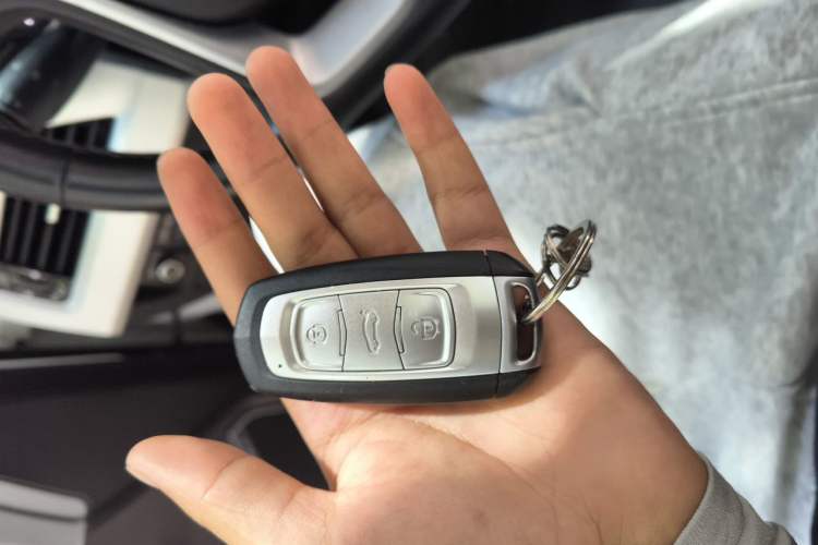 Used Geely Auto Emgrand X7 Sport 2016 1.8TD Automatic Smart Model Vehicle Key