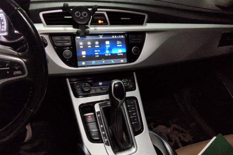 Used Geely Auto Emgrand X7 Sport 2016 1.8TD Automatic ZhiZun Version Audio And AC Panel
