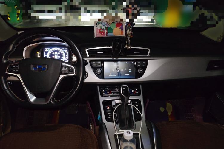 Used Geely Auto Emgrand X7 Sport 2016 1.8TD Automatic ZhiZun Version Center Console