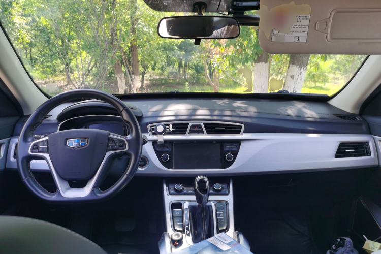 Used Geely Auto Emgrand X7 Sport 2016 1.8TD Automatic Smart Connectivity Version Center Console