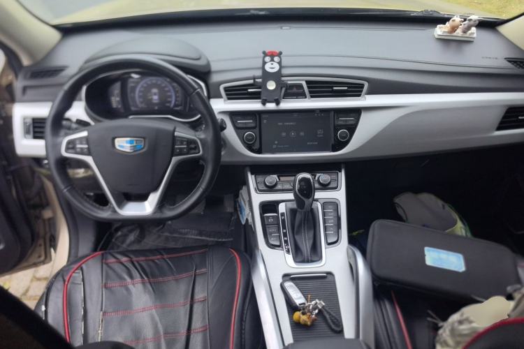 Used Geely Auto Emgrand X7 Sport 2016 1.8TD Automatic Smart Connectivity Version Center Console