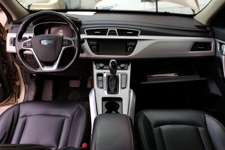 Used Geely Auto Emgrand X7 Sport 2016 1.8TD Automatic Smart Connectivity Version Center Console