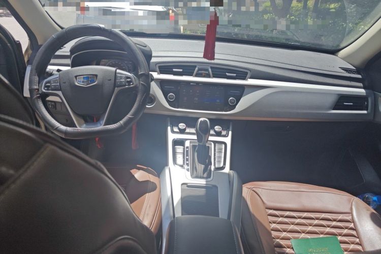 Used Geely Auto Emgrand X7 Sport 2016 1.8TD Automatic Smart Model Center Console