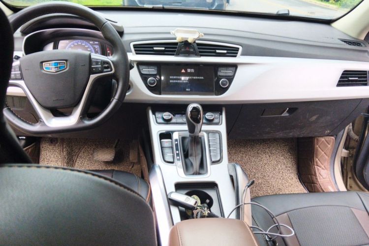 Used Geely Auto Emgrand X7 Sport 2016 1.8TD Automatic ZhiZun Version Center Console