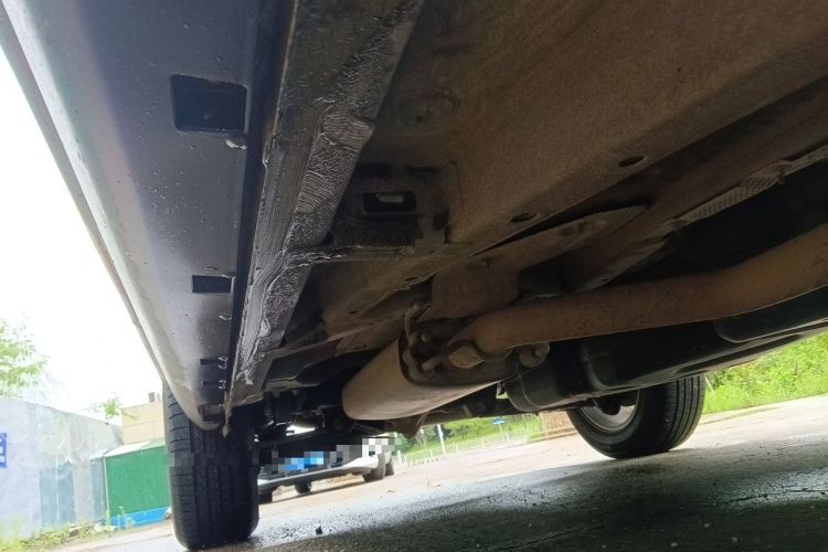 Used Geely Auto Emgrand X7 Sport 2016 2.0L Manual Smart Connect Version Chassis Front Right
