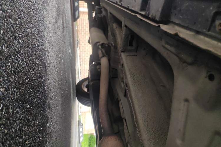 Used Geely Auto Emgrand X7 Sport 2016 2.0L Manual Smart Connect Version Chassis Front Right
