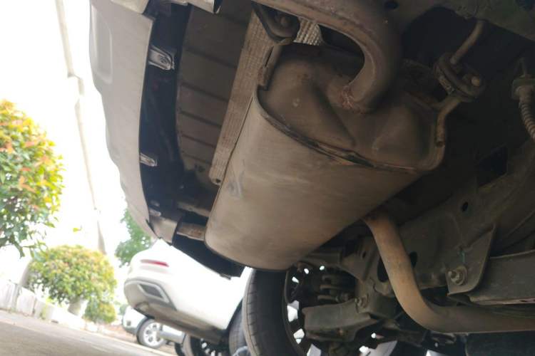 Used Geely Auto Emgrand X7 Sport 2016 2.0L Manual ZhiShang Version Chassis Rear Right