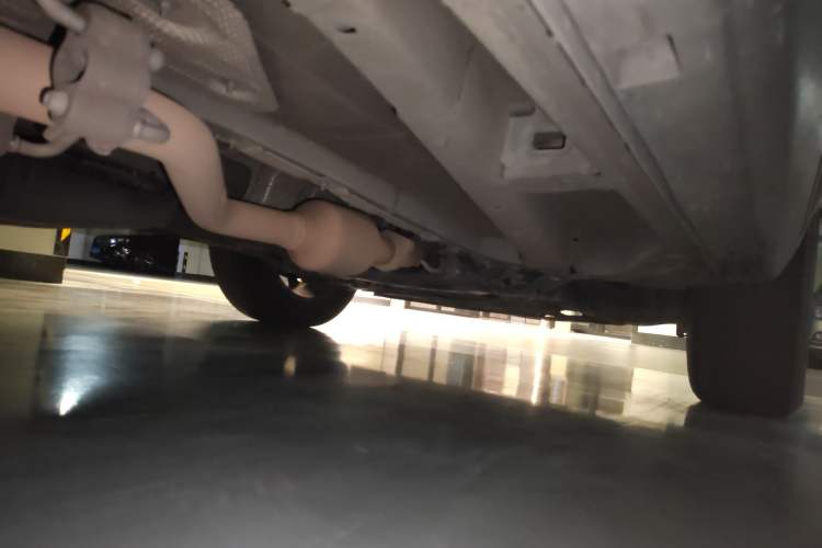 Used Geely Auto Emgrand X7 Sport 2016 1.8TD Automatic Smart Model Chassis Rear Right