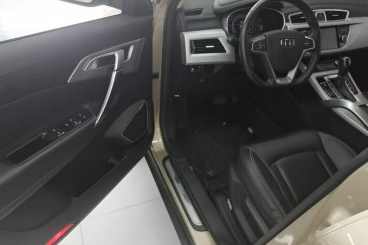 Used Geely Auto Emgrand X7 Sport 2016 1.8TD Automatic Smart Connectivity Version Driver Seat