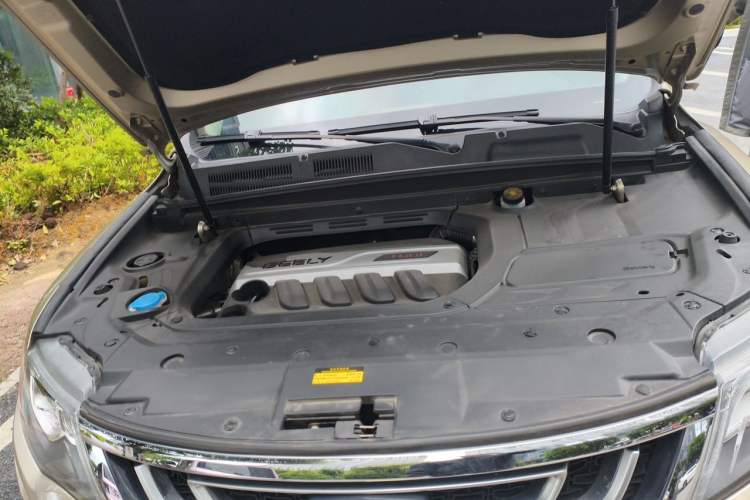 Used Geely Auto Emgrand X7 Sport 2016 1.8TD Automatic ZhiZun Version Engine Bay