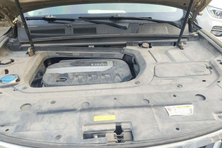 Used Geely Auto Emgrand X7 Sport 2016 2.0L Manual Smart Connect Version Engine Bay