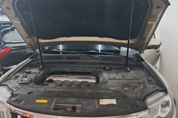 Used Geely Auto Emgrand X7 Sport 2016 1.8TD Automatic All-Wheel-Drive ZhiZun Edition Engine Bay