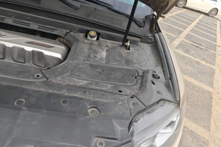 Used Geely Auto Emgrand X7 Sport 2016 1.8TD Automatic ZhiZun Version Engine Bay Left