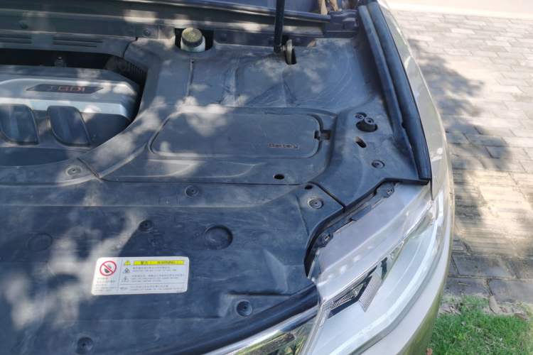 Used Geely Auto Emgrand X7 Sport 2016 1.8TD Automatic Smart Connectivity Version Engine Bay Left