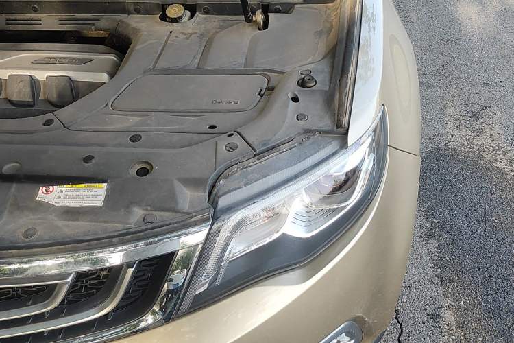 Used Geely Auto Emgrand X7 Sport 2016 1.8TD Automatic All-Wheel-Drive ZhiZun Edition Engine Bay Left