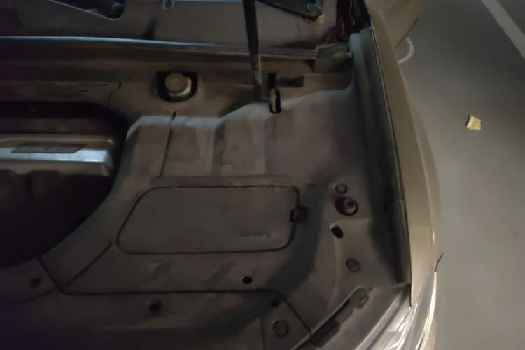 Used Geely Auto Emgrand X7 Sport 2016 1.8TD Automatic Smart Model Engine Bay Left