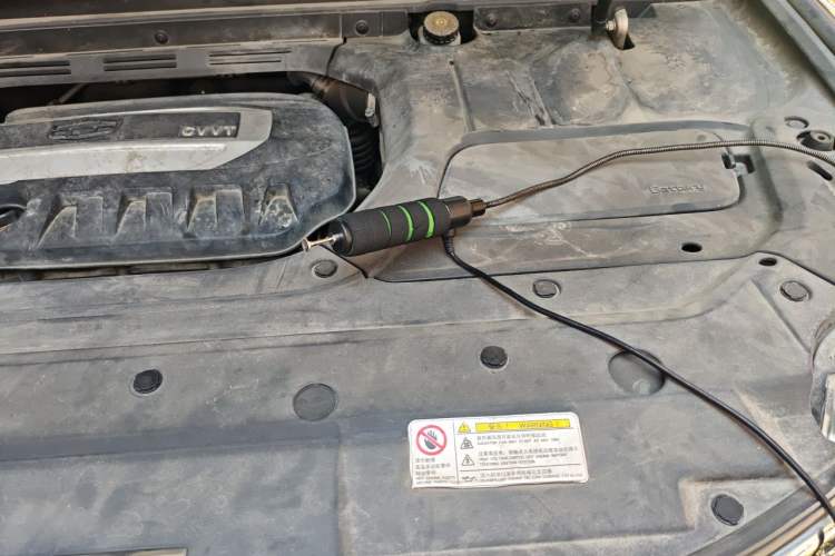Used Geely Auto Emgrand X7 Sport 2016 2.0L Manual ZhiShang Version Engine Bay Left