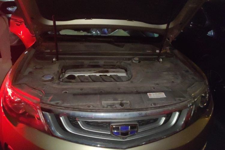 Used Geely Auto Emgrand X7 Sport 2016 1.8TD Automatic ZhiZun Version Engine Bay