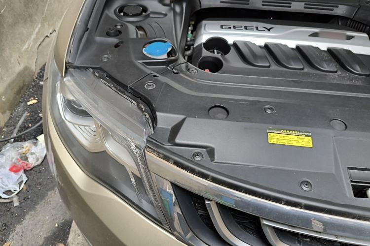 Used Geely Auto Emgrand X7 Sport 2016 1.8TD Automatic ZhiZun Version Engine Bay Right