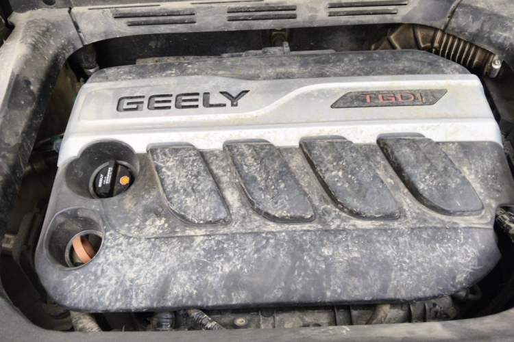 Used Geely Auto Emgrand X7 Sport 2016 1.8TD Automatic ZhiZun Version Engine Bay