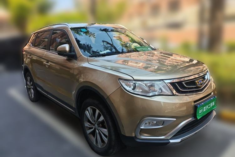 Used Geely Auto Emgrand X7 Sport 2016 2.0L Manual ZhiShang Version Front Right 45 Deg