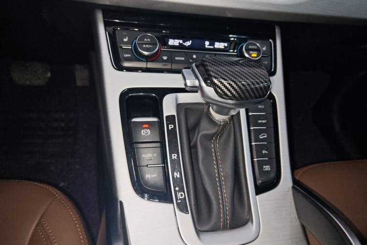 Used Geely Auto Emgrand X7 Sport 2016 1.8TD Automatic All-Wheel-Drive ZhiZun Edition Gear Lever