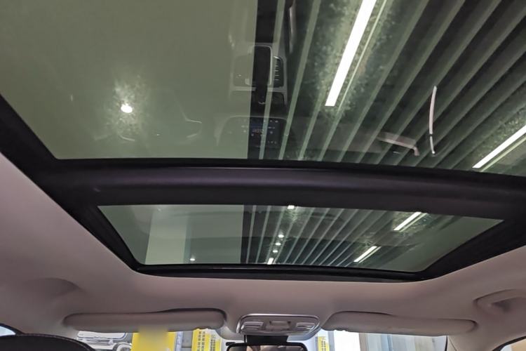 Used Geely Auto Emgrand X7 Sport 2016 1.8TD Automatic Smart Model Headliner