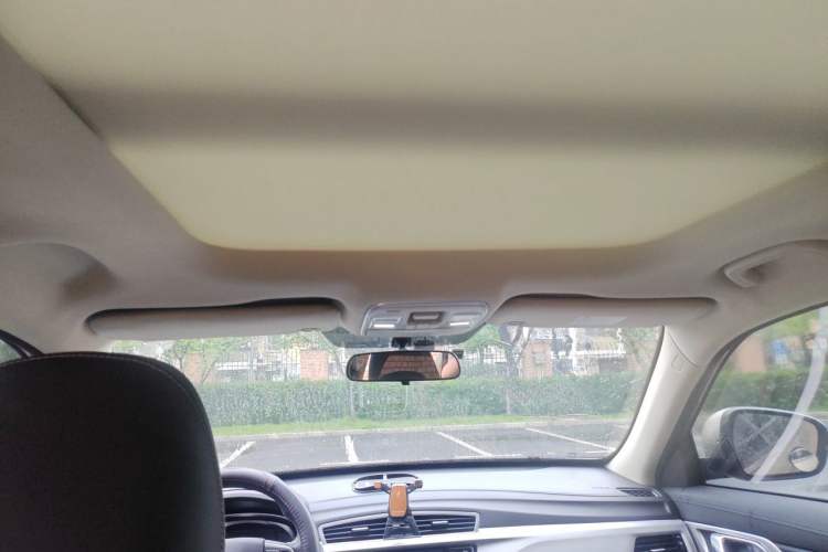 Used Geely Auto Emgrand X7 Sport 2016 2.0L Manual Smart Connect Version Headliner