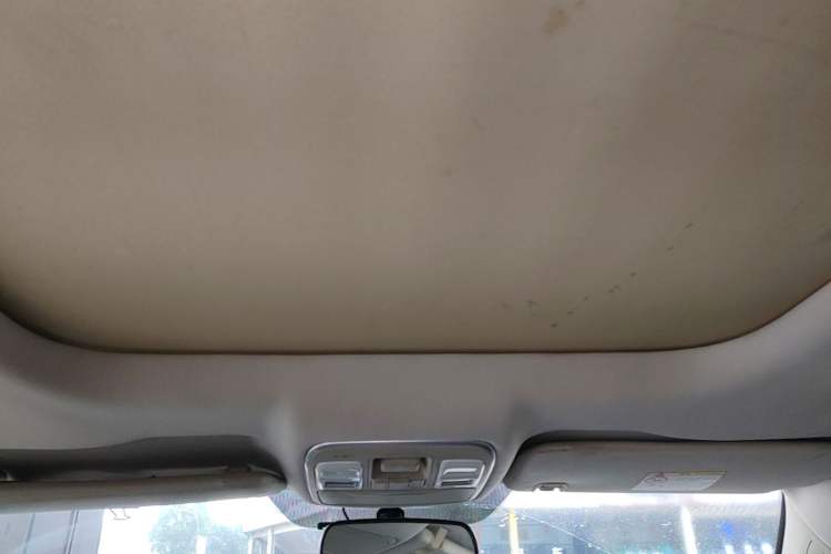 Used Geely Auto Emgrand X7 Sport 2016 1.8TD Automatic ZhiShang Model Headliner