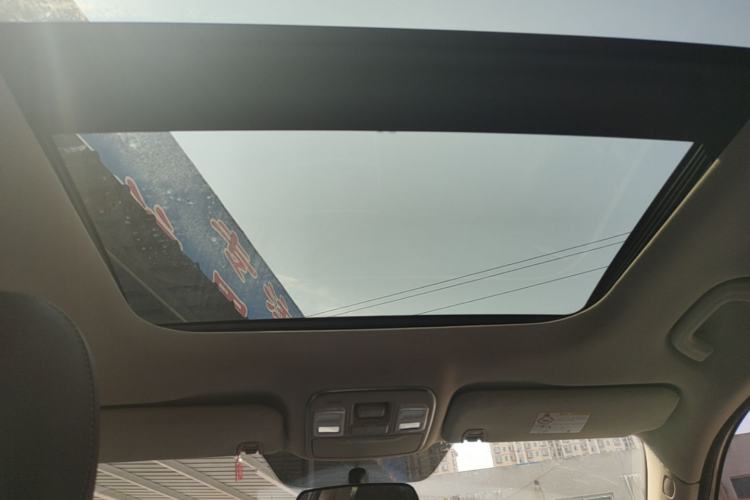 Used Geely Auto Emgrand X7 Sport 2016 2.0L Manual ZhiShang Version Headliner