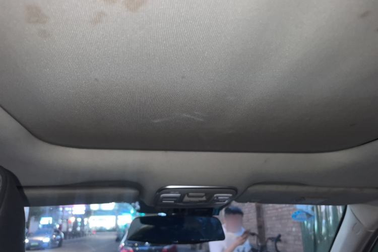 Used Geely Auto Emgrand X7 Sport 2016 1.8TD Automatic Smart Connectivity Version Headliner
