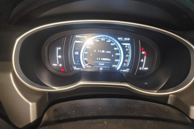 Used Geely Auto Emgrand X7 Sport 2016 1.8TD Automatic All-Wheel Drive Smart Version Instrument Cluster