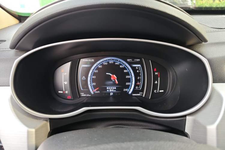 Used Geely Auto Emgrand X7 Sport 2016 1.8TD Automatic Smart Connectivity Version Instrument Cluster