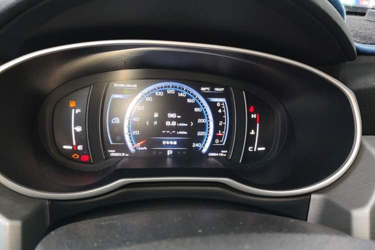 Used Geely Auto Emgrand X7 Sport 2016 1.8TD Automatic ZhiShang Model Instrument Cluster