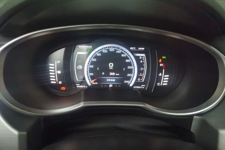 Used Geely Auto Emgrand X7 Sport 2016 1.8TD Automatic ZhiZun Version Instrument Cluster