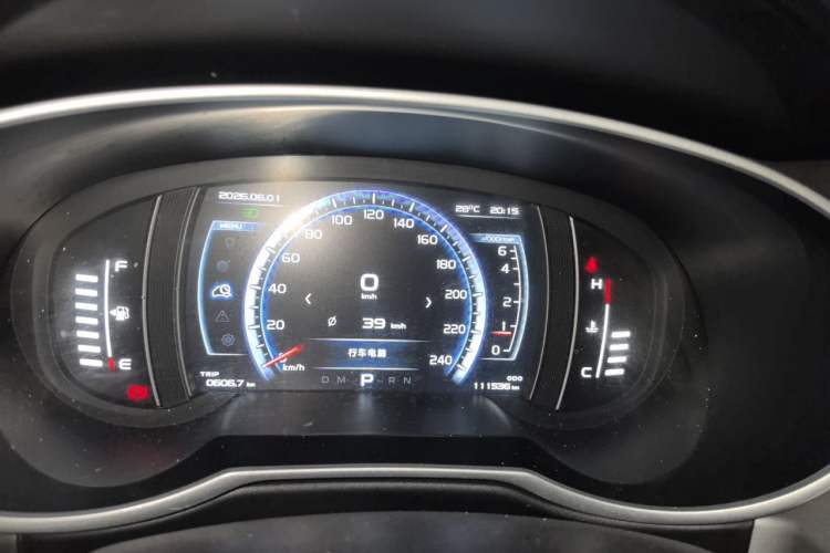 Used Geely Auto Emgrand X7 Sport 2016 1.8TD Automatic Smart Connectivity Version Instrument Cluster