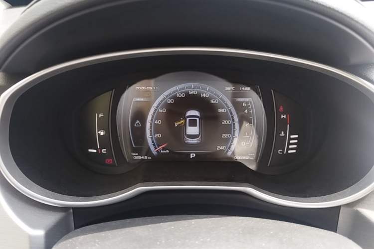 Used Geely Auto Emgrand X7 Sport 2016 1.8TD Automatic All-Wheel-Drive ZhiZun Edition Instrument Cluster