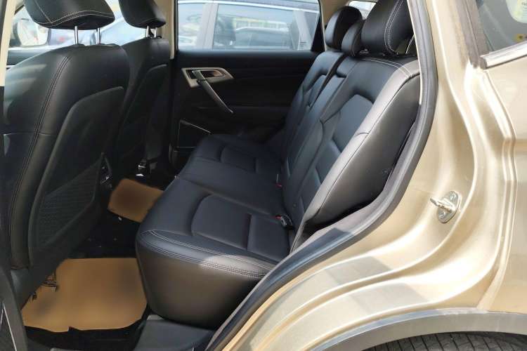 Used Geely Auto Emgrand X7 Sport 2016 1.8TD Automatic Smart Model Interior 1