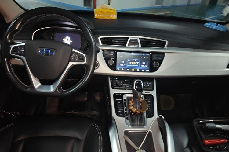 Used Geely Auto Emgrand X7 Sport 2016 1.8TD Automatic ZhiShang Model Interior 2