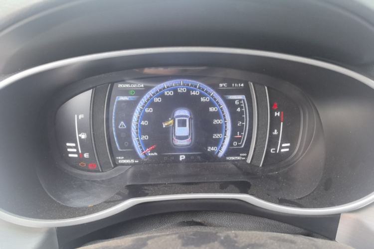 Used Geely Auto Emgrand X7 Sport 2016 1.8TD Automatic Smart Connectivity Version Interior 3
